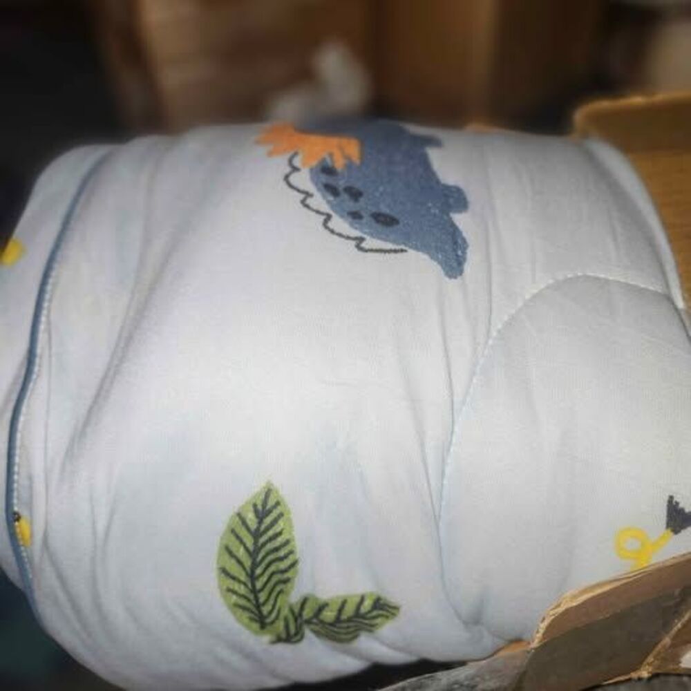 Bestier Blue Dinosaur Leaf Comforter Set